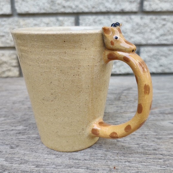 Stoneware Giraffe Mug (or Succulent Pot !) FLAW - Picture 4 of 9